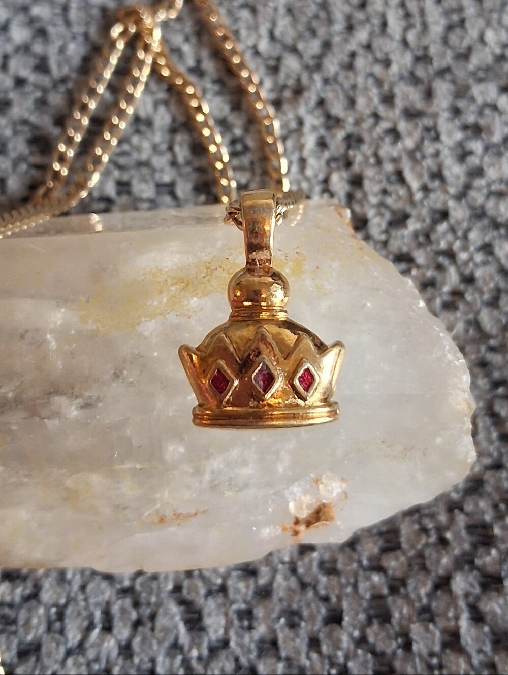 Gold Crown Pendant Necklace - Women's Jewelry